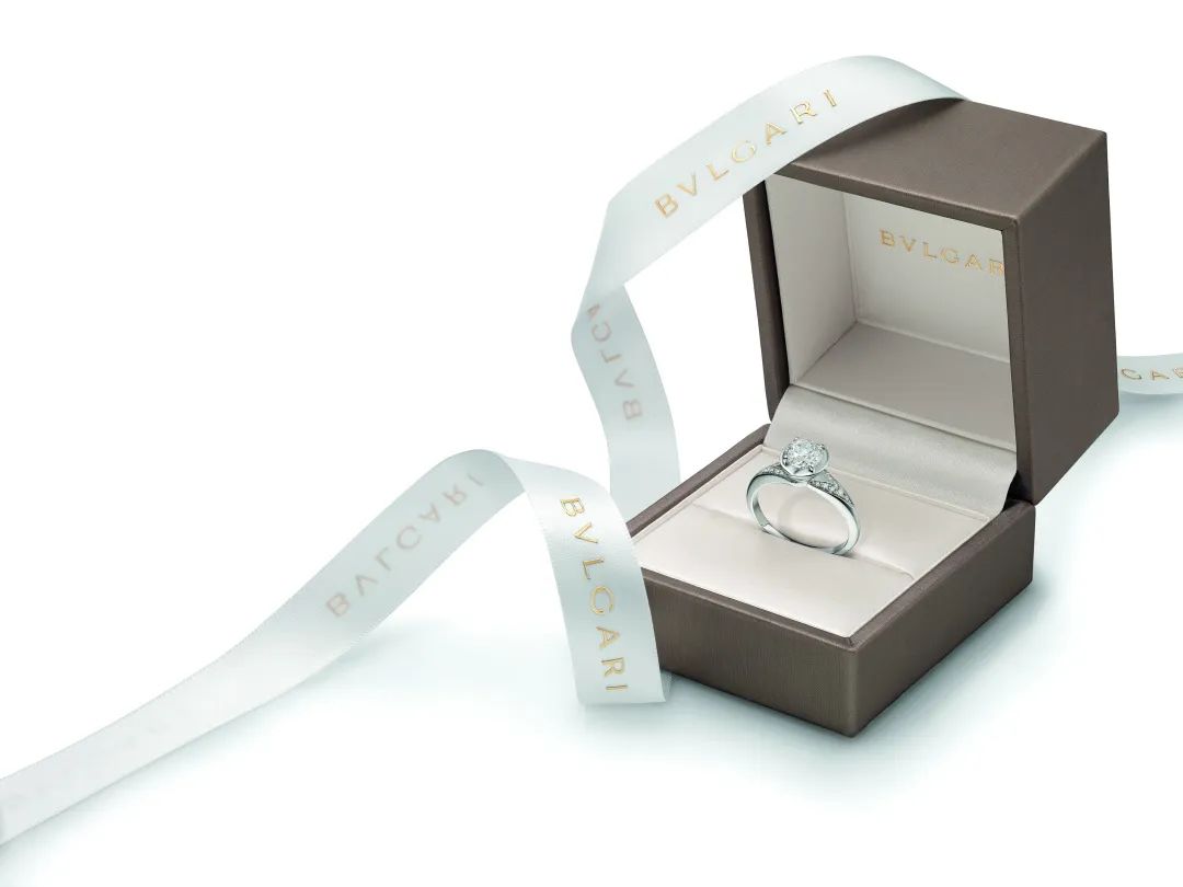 大牌珠宝戒指款式,婚戒首饰推荐