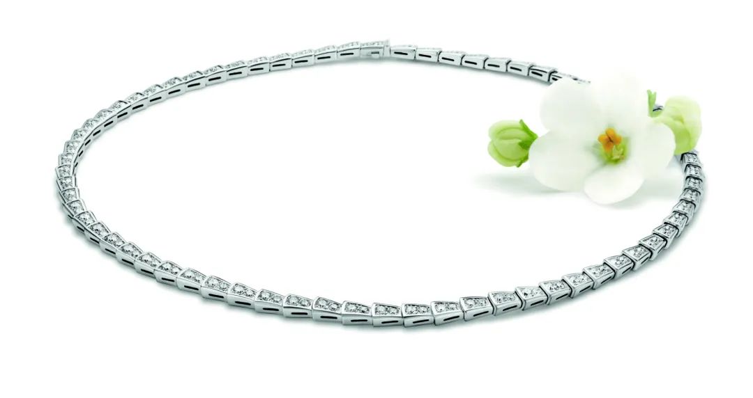 大牌珠宝戒指款式,婚戒首饰推荐