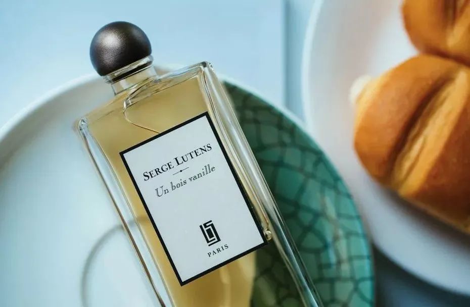 寻香|五彩斑斓的黑算什么，来见识一下五光十色的白