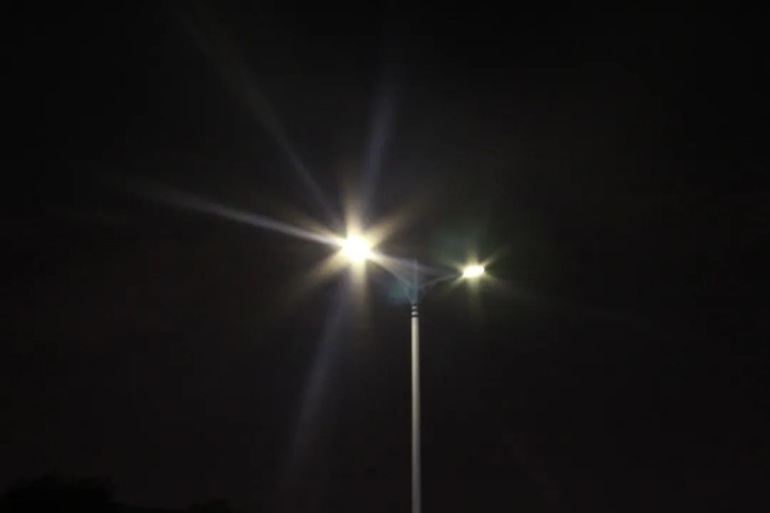 兄弟该站岗了吗,兄弟夜里起来站岗