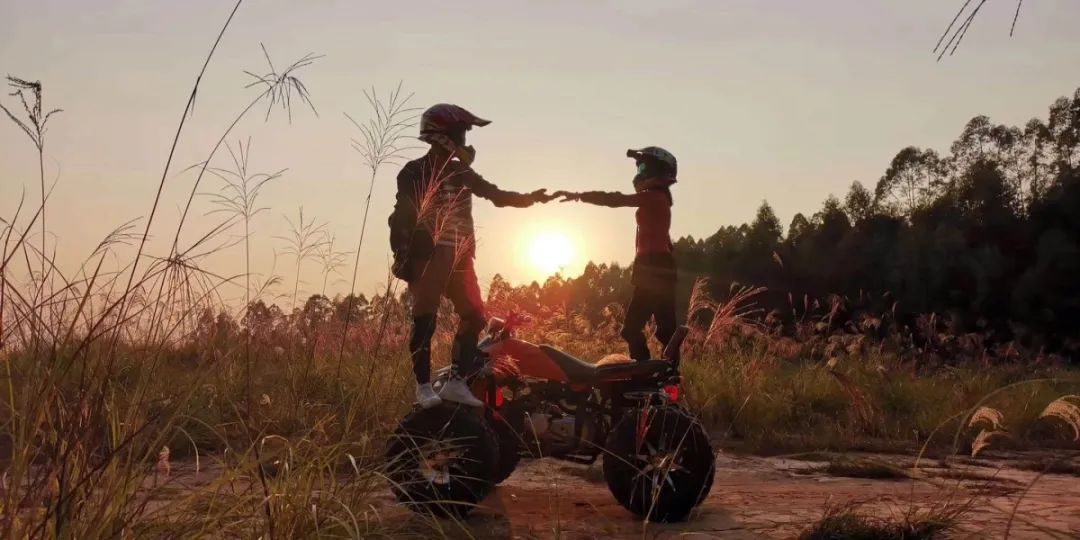 沉浸式体验山地越野车,丛林越野车哪里刺激