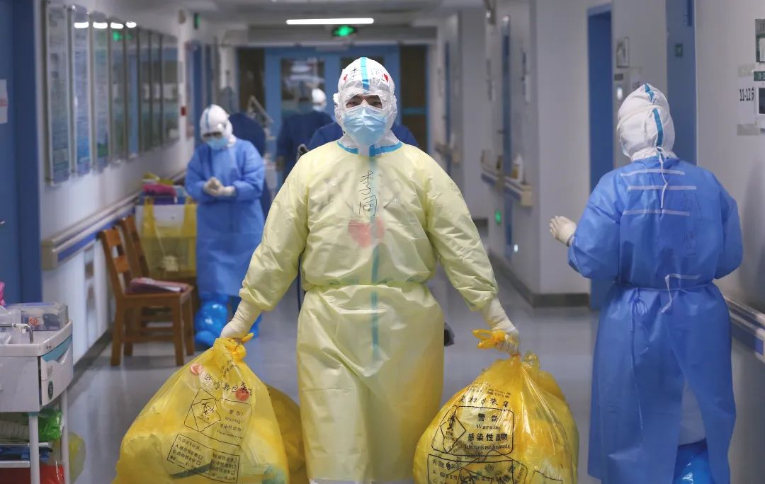 防护服标识粘贴纸,防护服隔离病毒吗