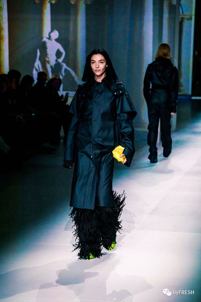 想要穿得简单又有活力感,如何穿得温柔又知性