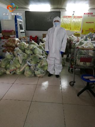 排查员,对口支援的核酸检测员上门服务