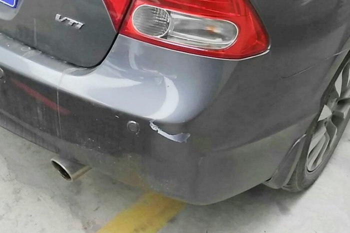 牛车实验室注意事项,黑色车剐蹭怎么自己修复