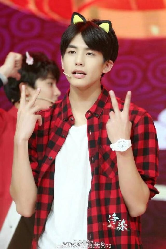 门牙中间有缝是否影响运势,门牙开缝是不是很丑