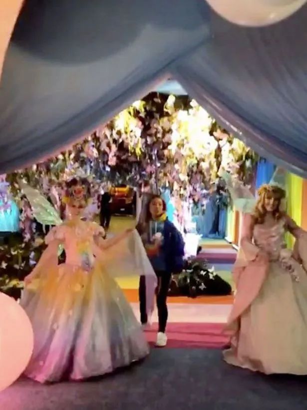 2岁穿高定、LV定制小零食...跟她比李湘王菲的闺女也只是平民…