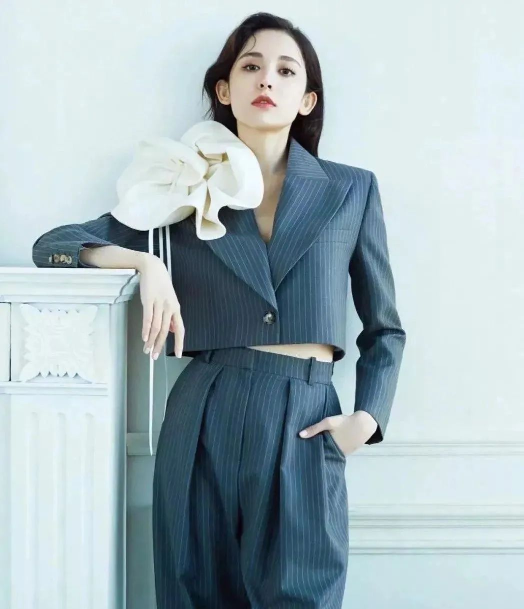 恢复通勤后,报复性连穿一个月西装