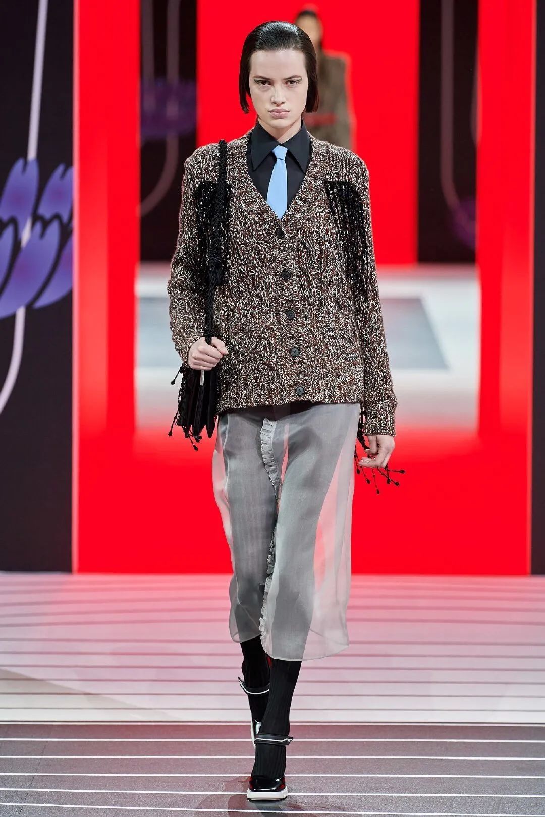 恢复通勤后，报复性连穿一个月西装