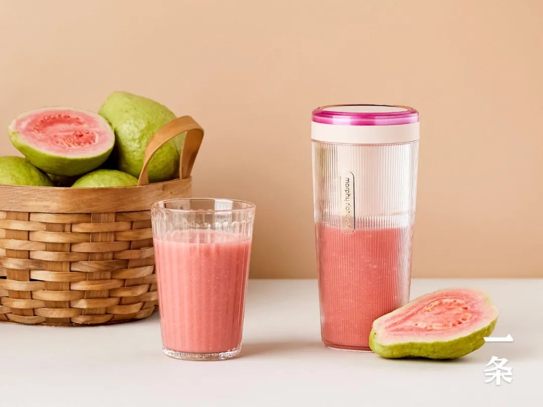 摩飞多功能无线充电榨汁杯,摩飞morphyrichards无线榨汁杯