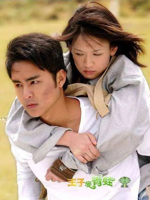 透着古早味的网站、追过的最早一批星…… 90后回忆杀来袭