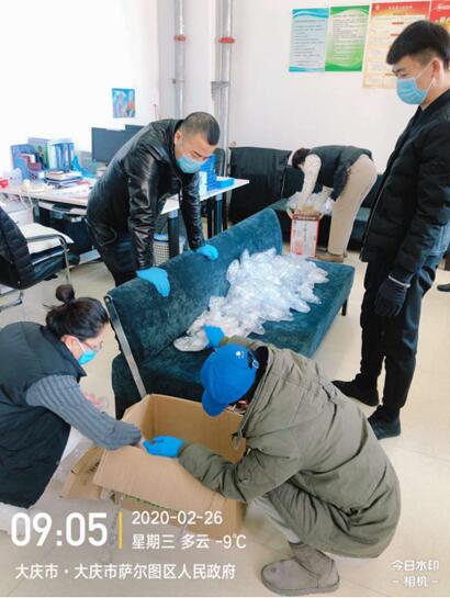 抗疫一线党旗红勠力同心战疫情,勠力同心共同抗疫