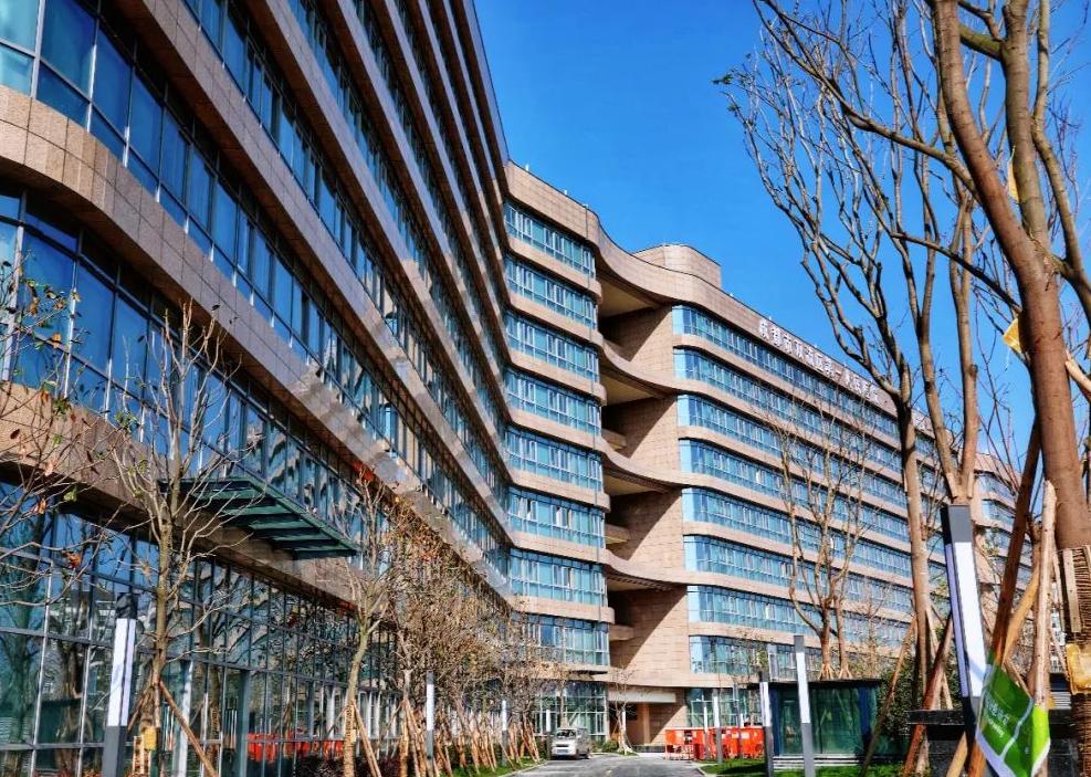 四川大学华西空港医院,高新区投资36亿华西医院