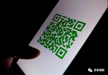 9800元现金归还失主,2900元现金