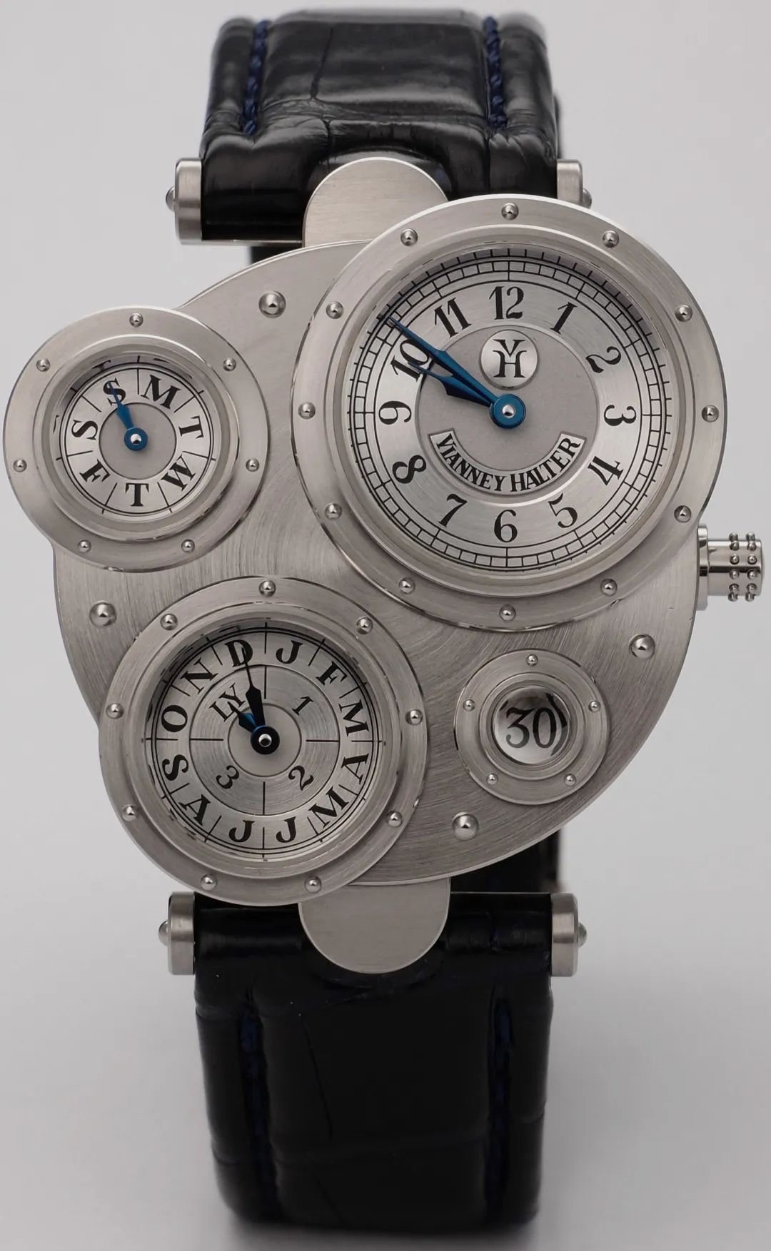 我们梳理了一百年的腕表流行史，可以肯定地说，现在就是腕表最好的时代