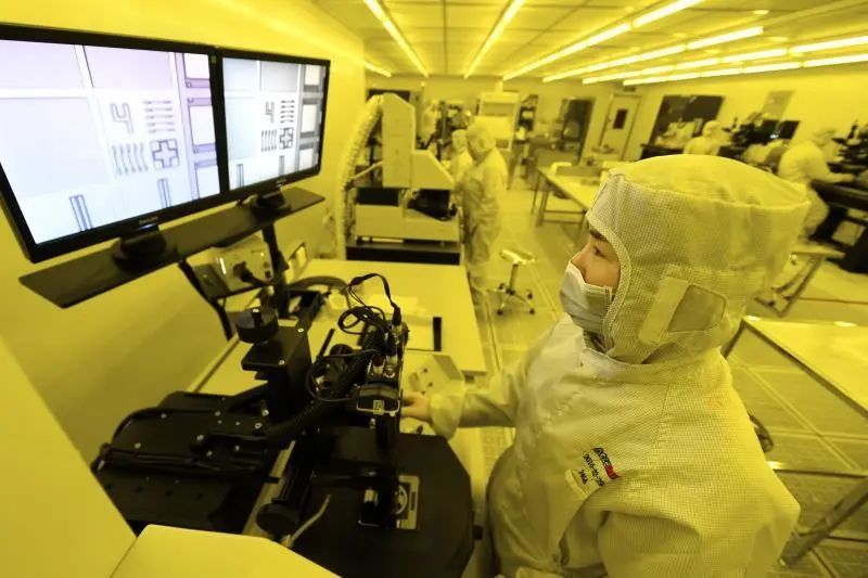 中国各地按下复工复产快进键,青海按下复工复产启动键