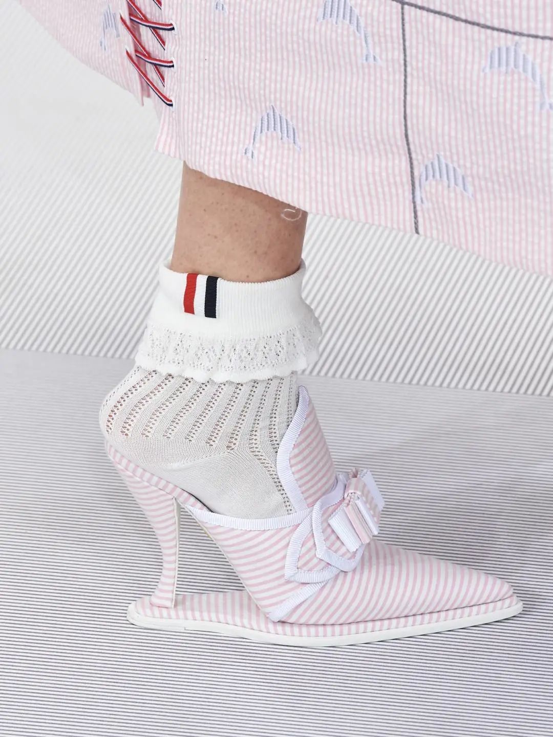 我花十分之一价格在ZARA买到BV相似款，真的好穿吗？