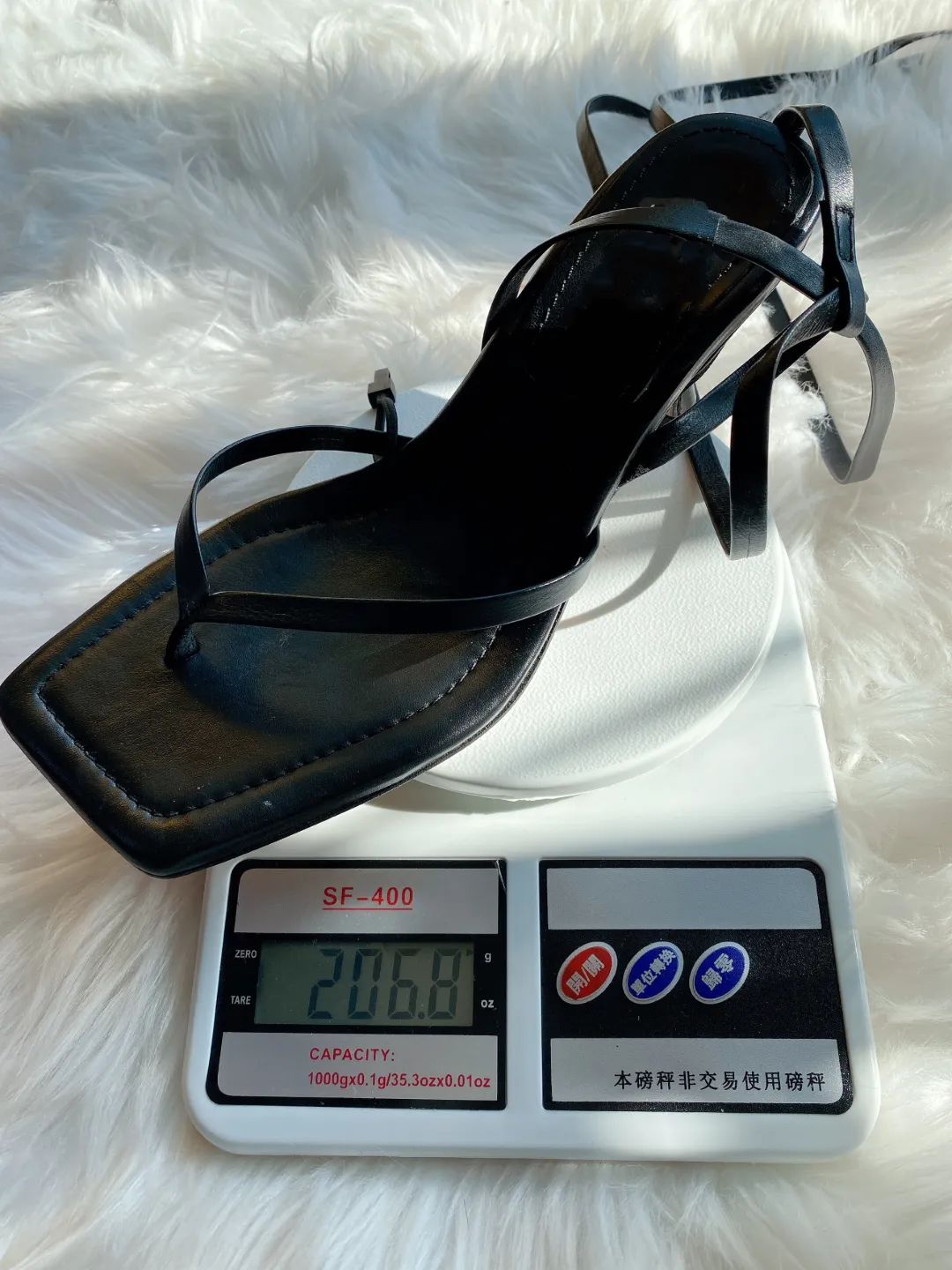 我花十分之一价格在ZARA买到BV相似款，真的好穿吗？