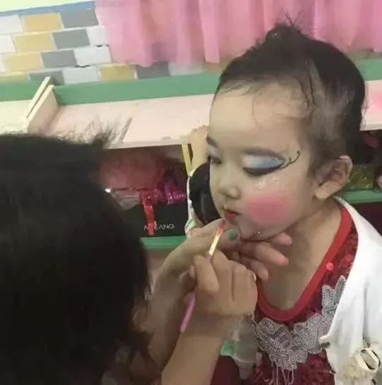 涓婁笘绾渶娴佽鐨勭數闊宠开鏂,灏忔椂鍊欒娲楄剳鐨勮开鏂绁炴洸