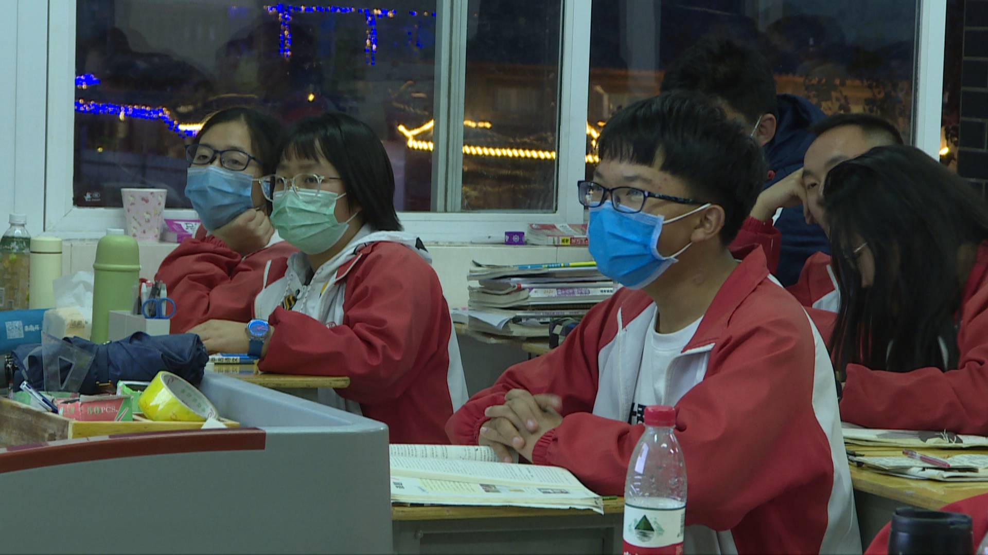 丽江高三补习电话,丽江热线直播全屏