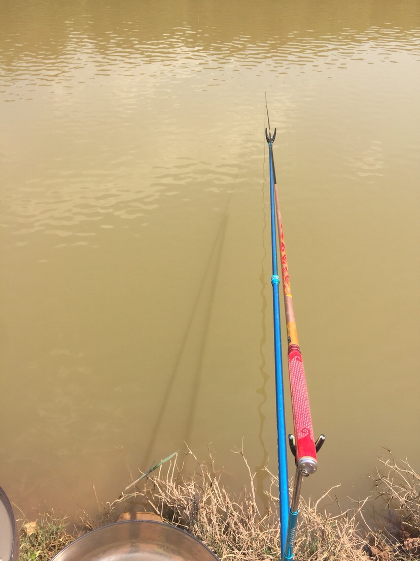 穿上节日盛装为祖国庆生,身穿战袍