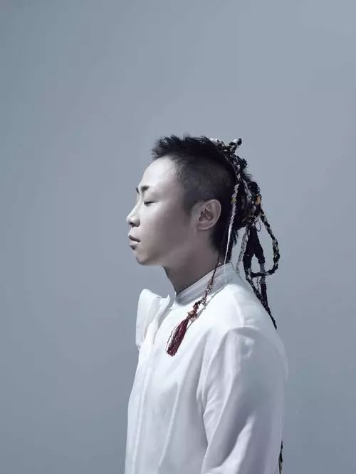 适合人生的10首歌,最值得一个人静静听的歌