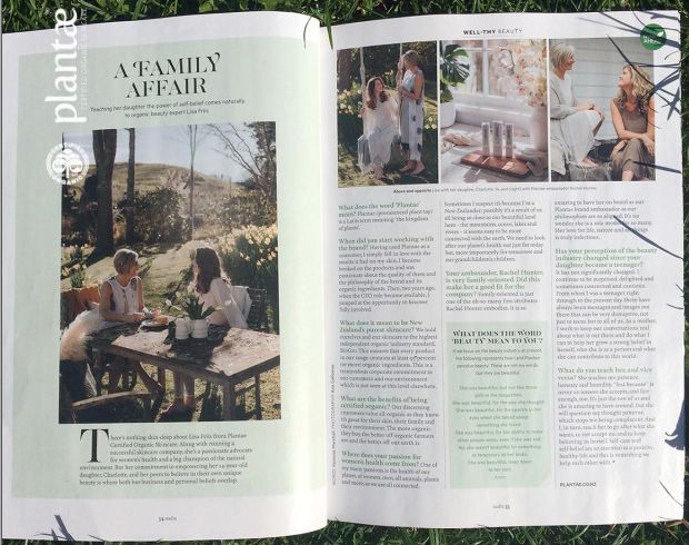 脸上痘痘反反复复毛孔大,痘痘黑头粉刺出油