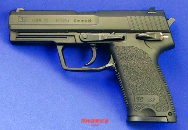 德国战术电影看过吗?《孤胆保镖》硬汉大叔和少女的枪械盛宴「电影*器武**解析」