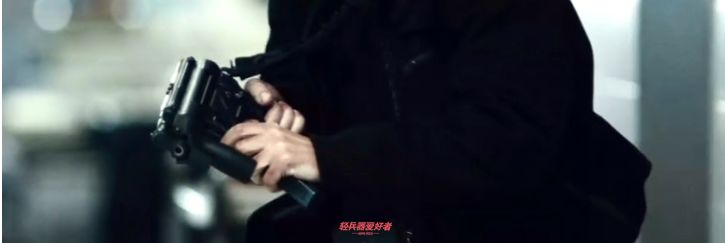 德国战术电影看过吗?《孤胆保镖》硬汉大叔和少女的枪械盛宴「电影*器武**解析」