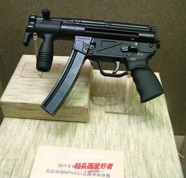 德国战术电影看过吗?《孤胆保镖》硬汉大叔和少女的枪械盛宴「电影*器武**解析」