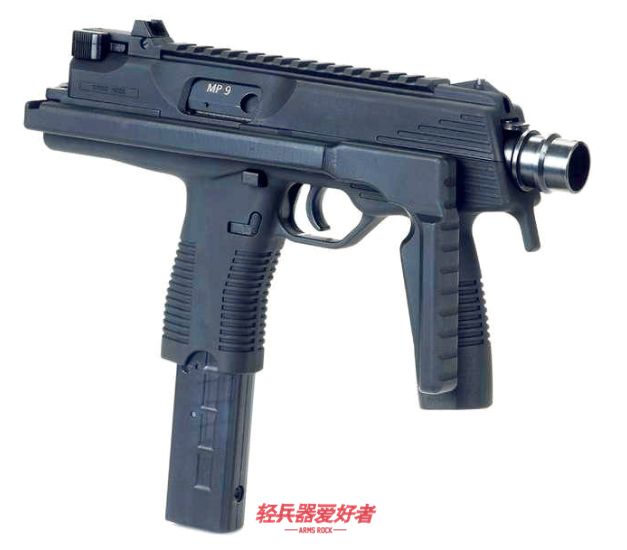 德国战术电影看过吗?《孤胆保镖》硬汉大叔和少女的枪械盛宴「电影*器武**解析」