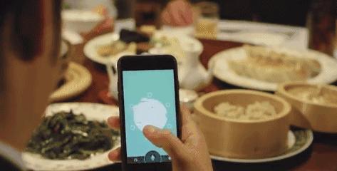 为了方便自己吃饭做了一个机器,日本人为了吃饭设计的神器