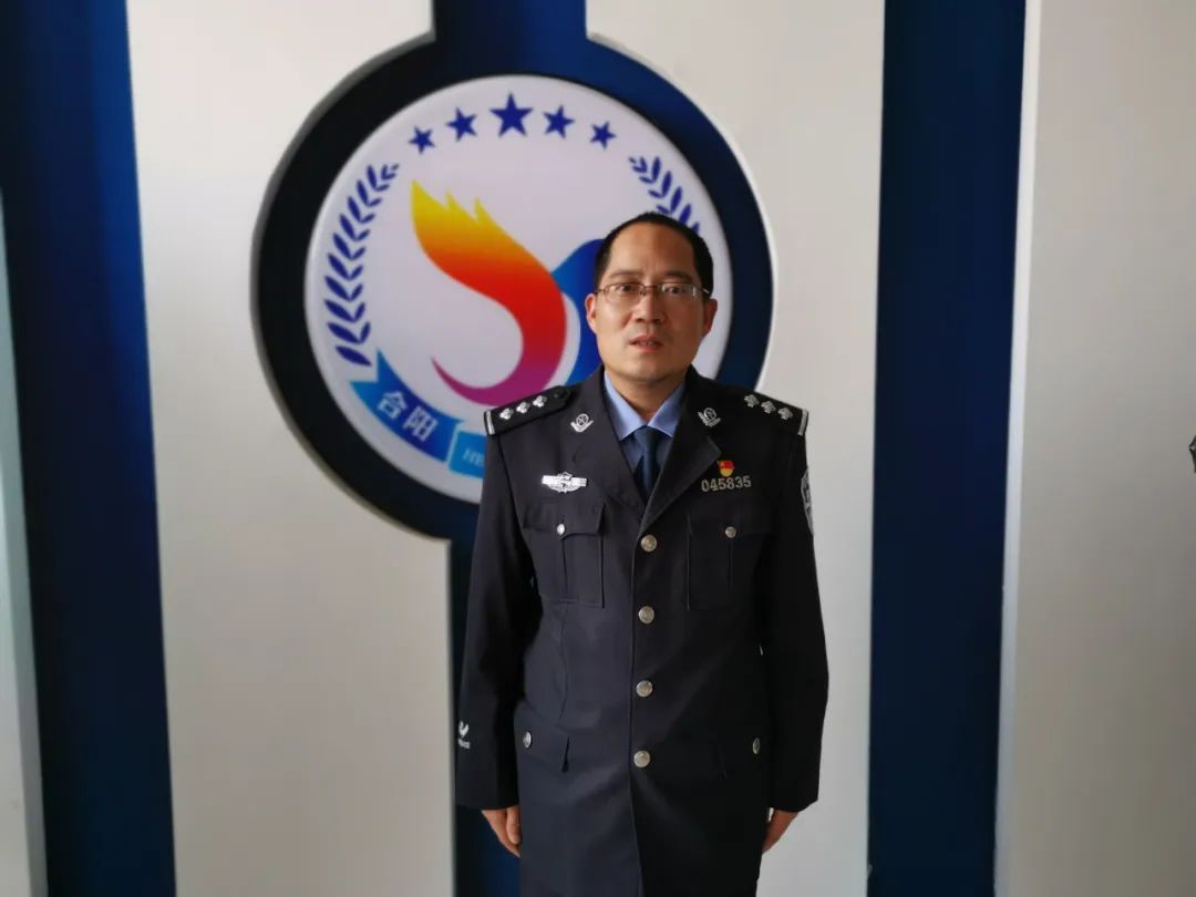 何武刚:勇毅笃行无私奉献,全心做公安科信“排头兵”