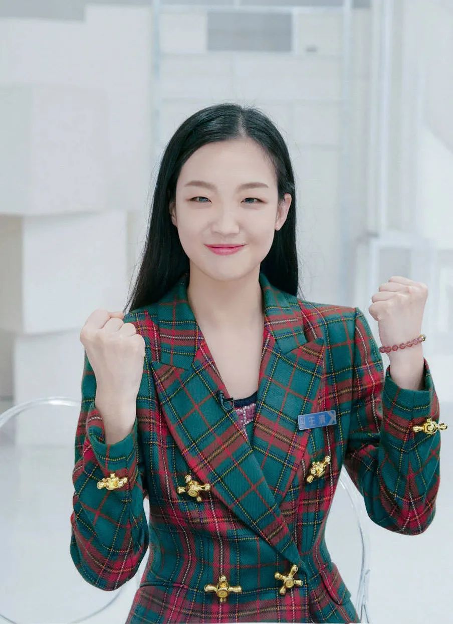 从￥159到￥108600|「婧」训练生的购物记录被我扒光