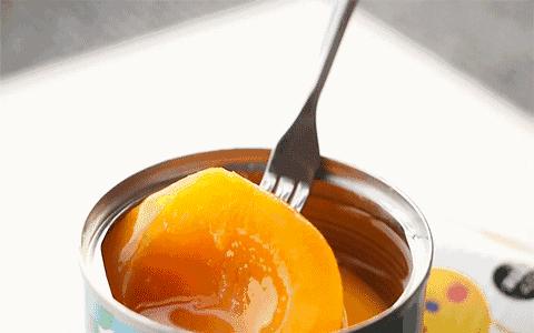 为什么外国人都抢罐头,为啥都在抢罐头