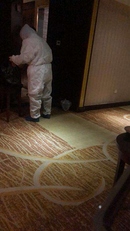 红码乘客致同机10人隔离,川航回应:只是承运人拒绝退票赔付