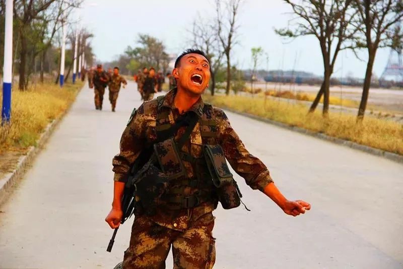 细数兵哥八大“坏毛病”