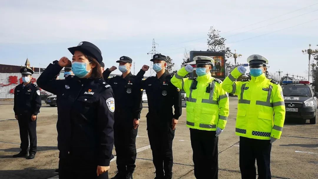 【疫情当前警察不退】一天到晚不回家,你到底在忙啥?