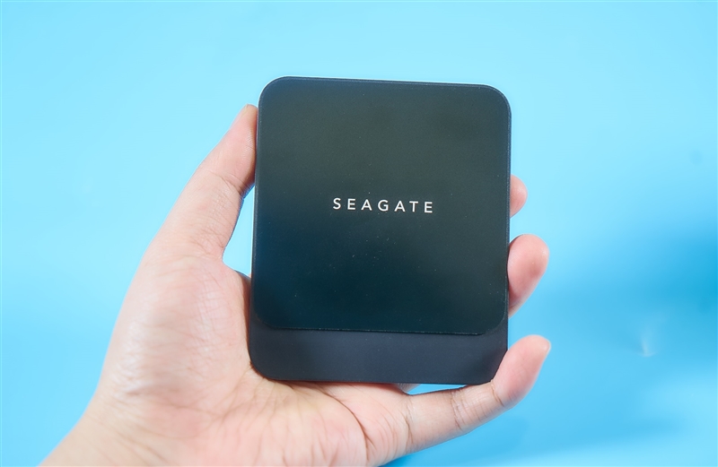 希捷移动硬盘锦系列测评,希捷移动固态硬盘飞翼评测