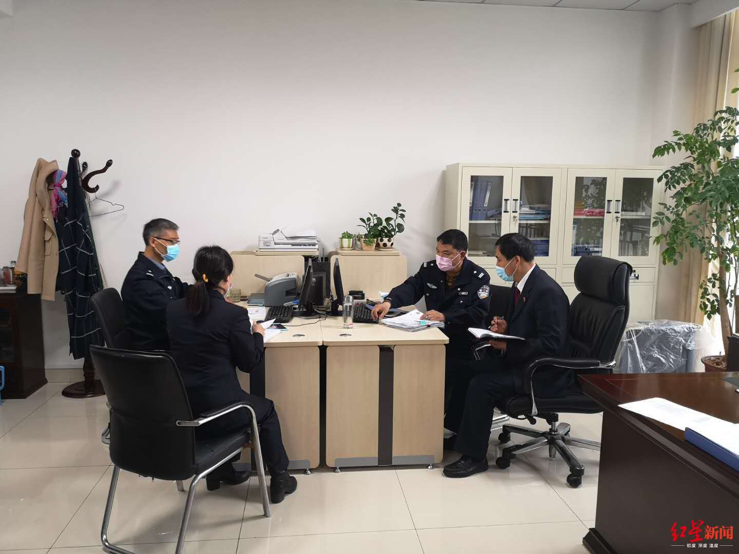 口罩熔喷布价格暴跌,疫情期间贩卖口罩被批捕