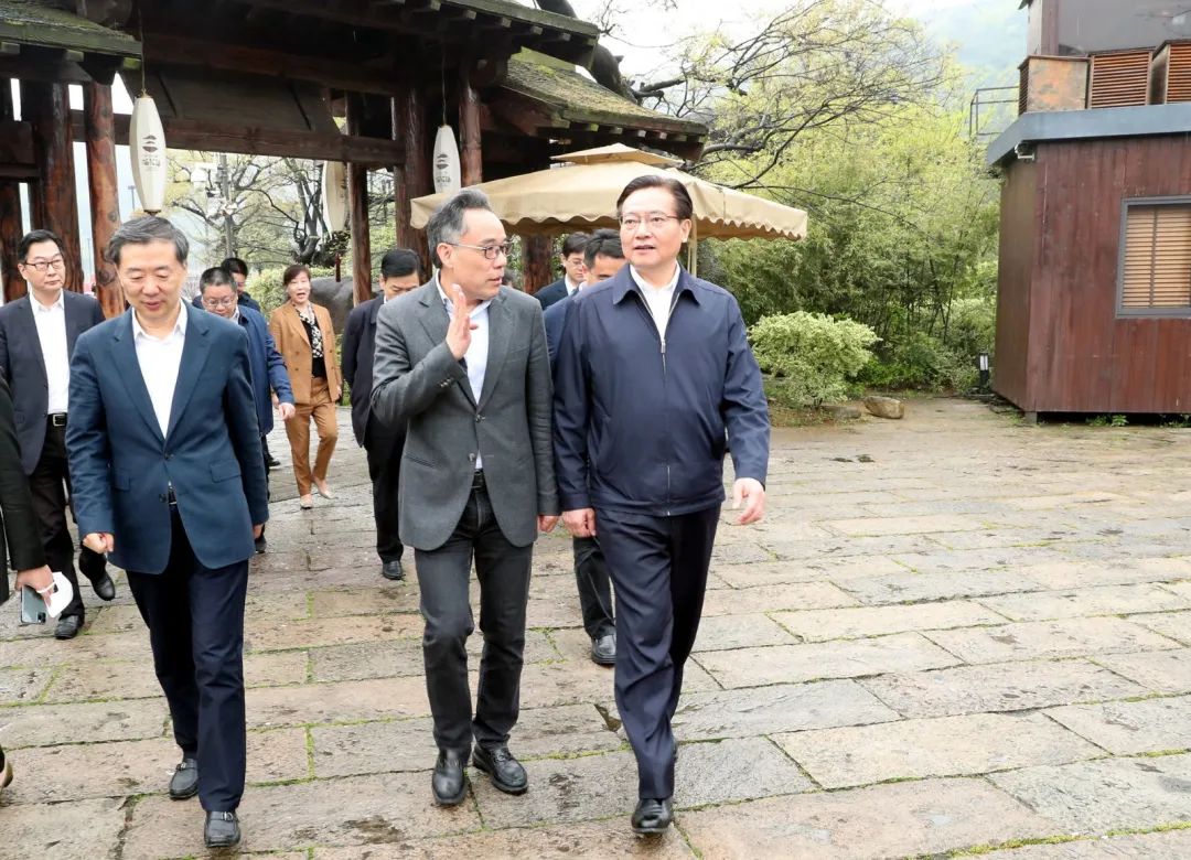 黄钦发言,黄钦谈无锡发展