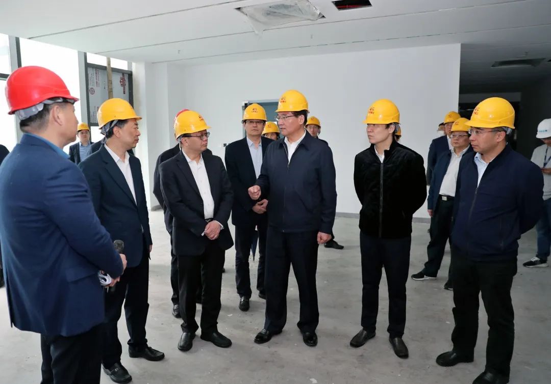 黄钦发言,黄钦谈无锡发展