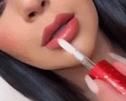 2018年王一博粉红色眼影,快来get王一博同款色号