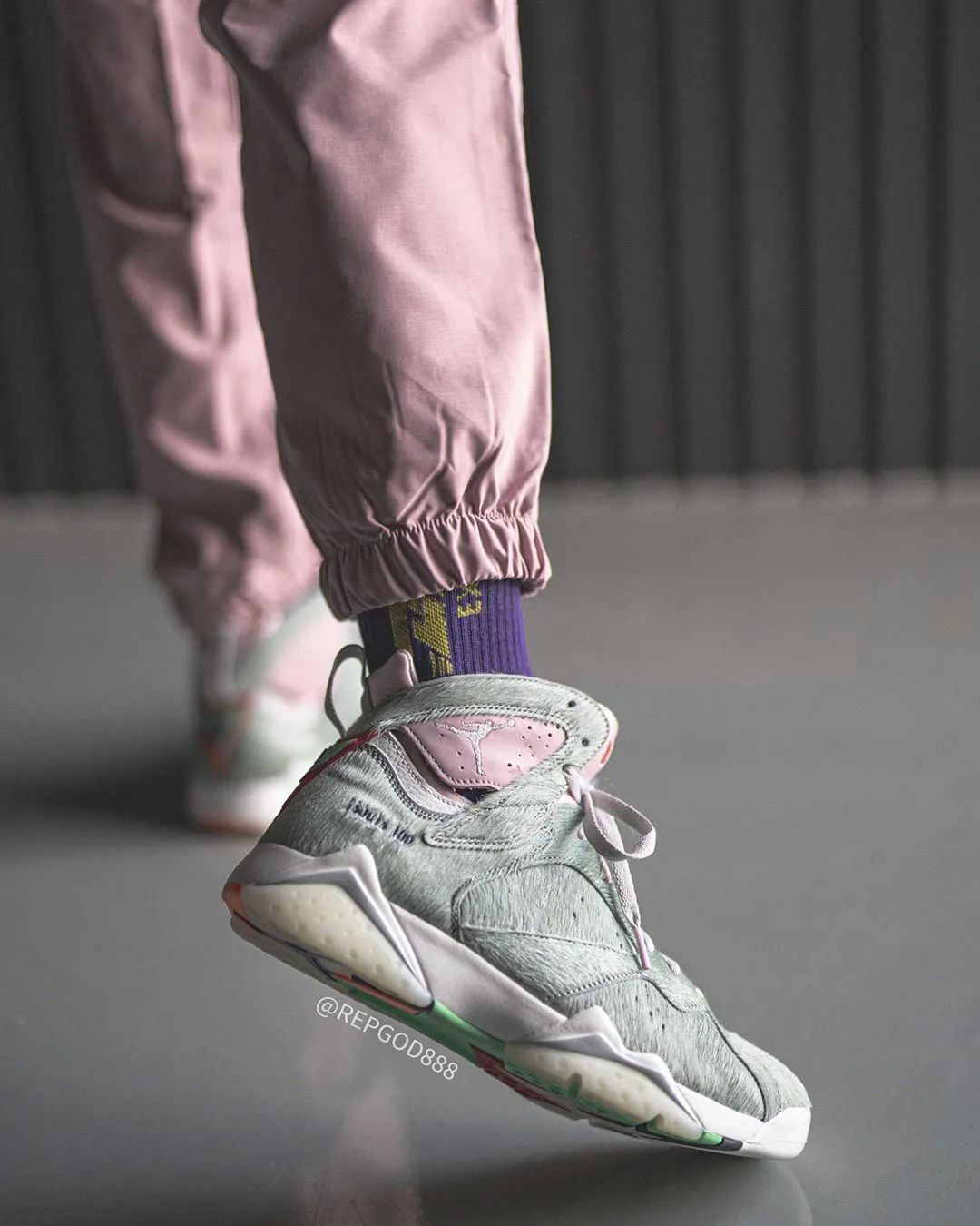 兔八哥aj7值得买吗,兔八哥aj7正品细节图