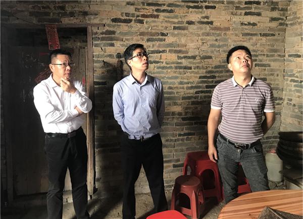 改的是危房，暖的是心房！神湾镇帮扶省定贫困村脱贫