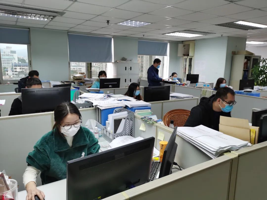 战疫致敬默默奉献的人,战疫有我致敬每一位逆行的英雄