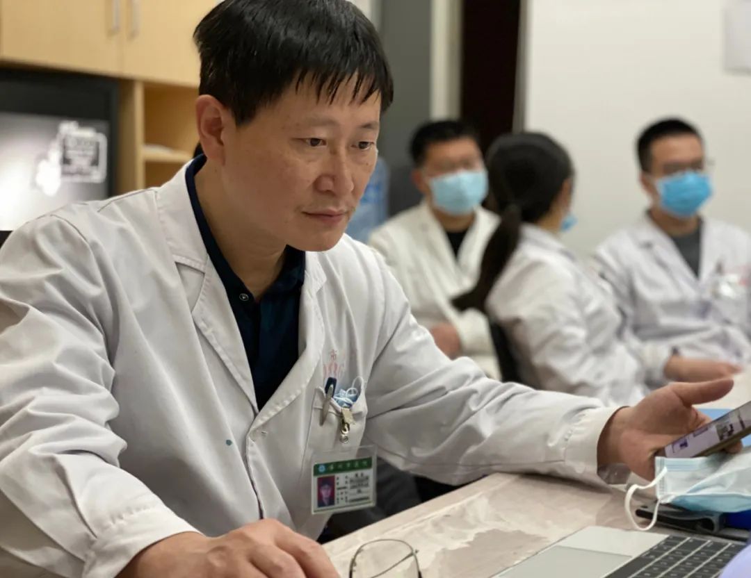 战疫致敬默默奉献的人,战疫有我致敬每一位逆行的英雄