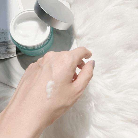 换季必备补水修护宝藏面霜,firstaidbeauty急救面霜敏感肌