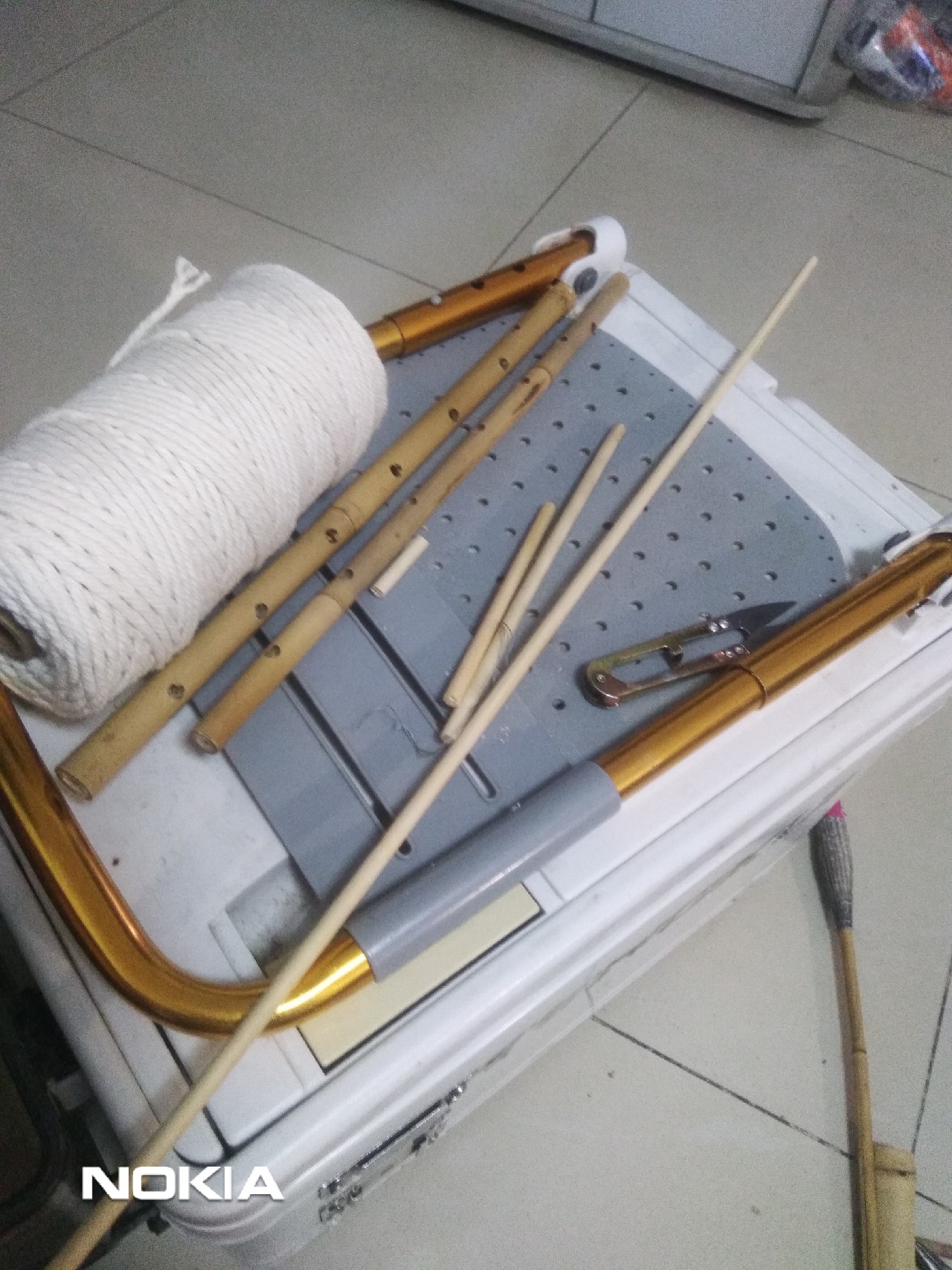 浅析立足现有装备解决抛竿支撑问题