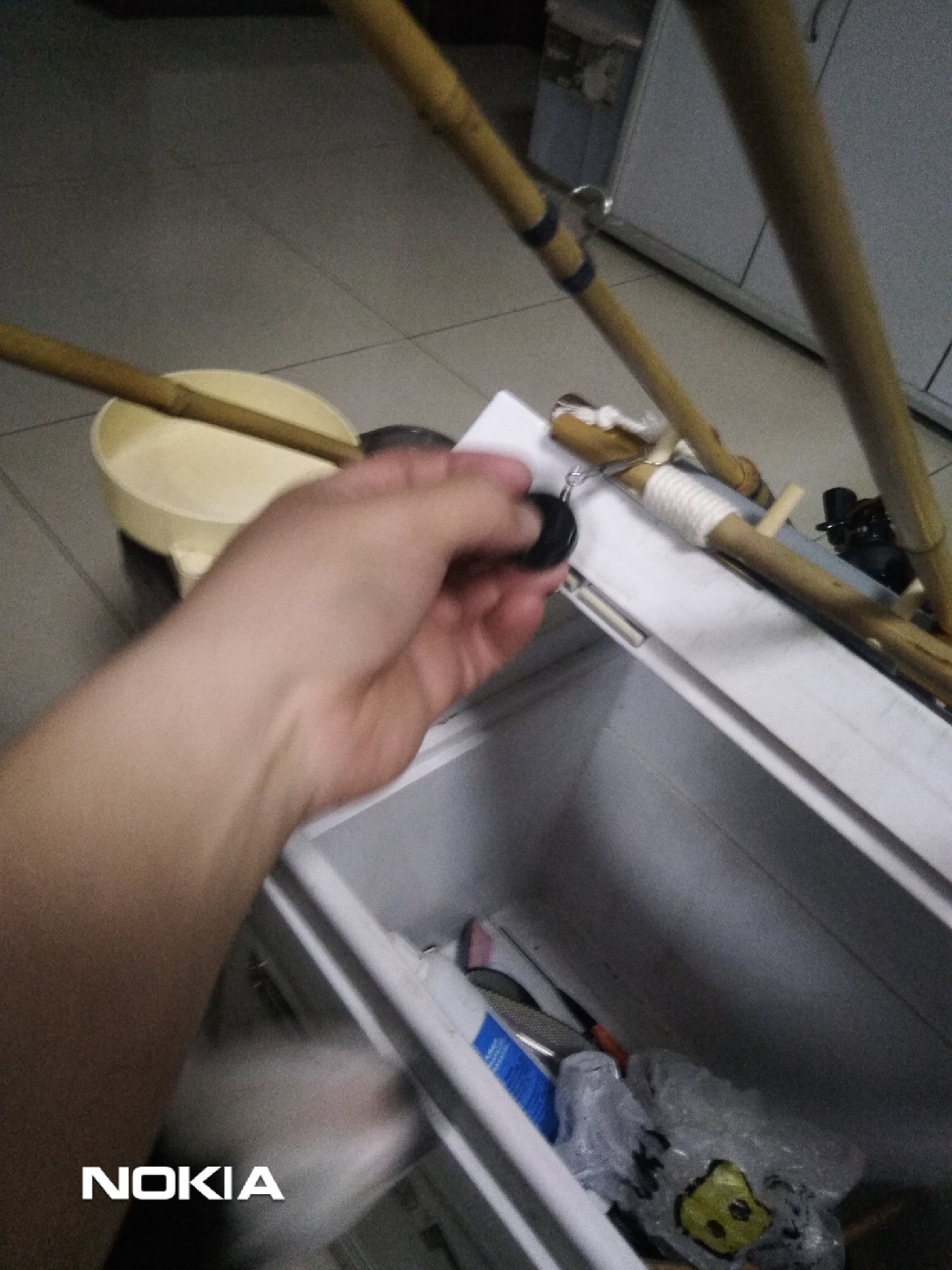 浅析立足现有装备解决抛竿支撑问题